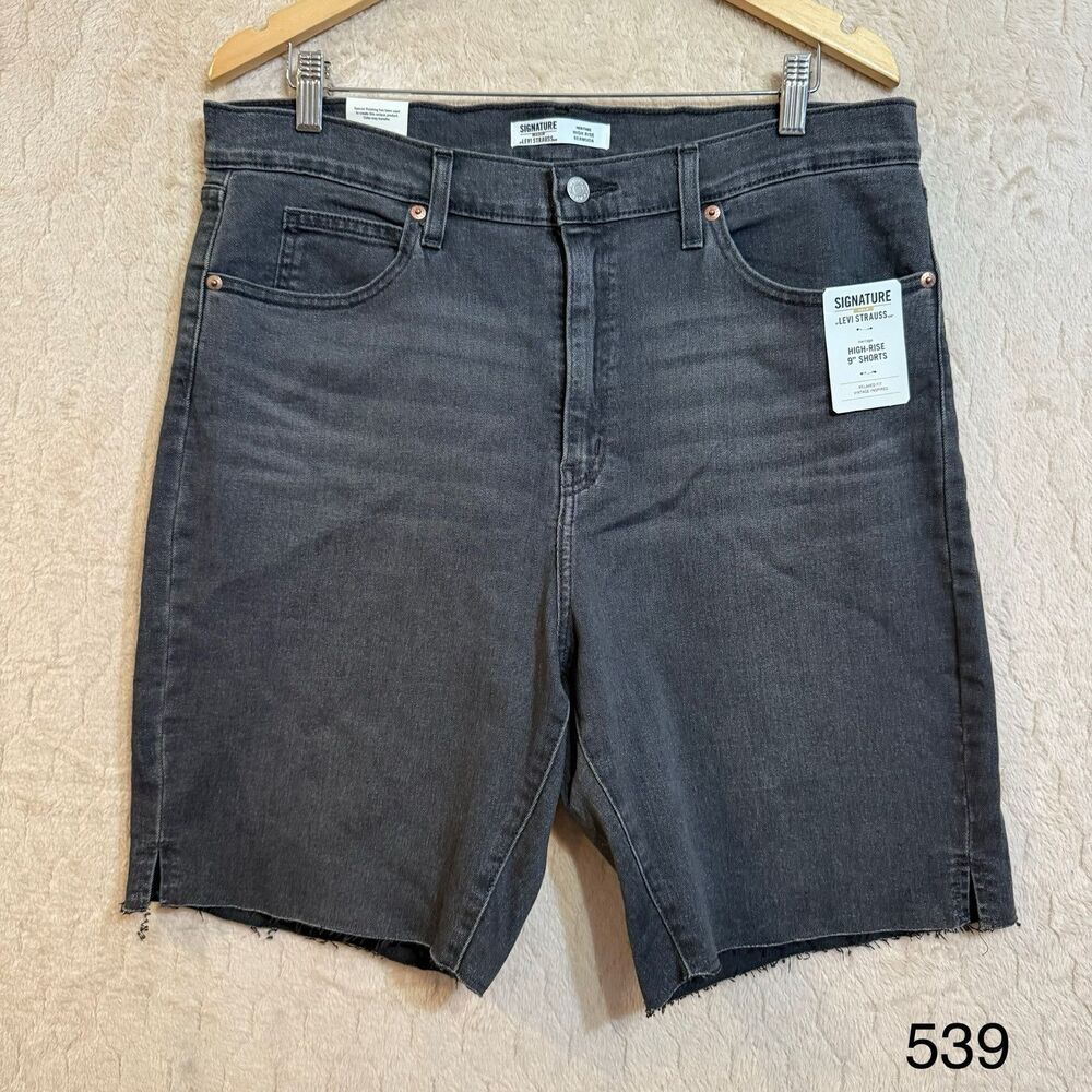 NWT LEVI STRAUSS HIGH-RISE 9" Bermuda SHORTS RELAXED FIT Sz 33x16